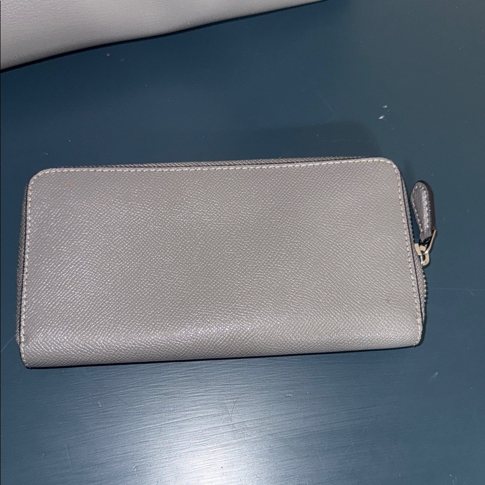 Coach Elegant Gray Tote and‎ Wallet Set - Picture 7 of 12